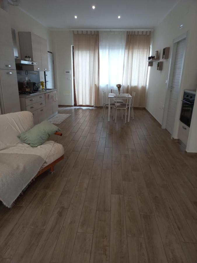 Appartamento La Casa Di Carla Pescara Esterno foto