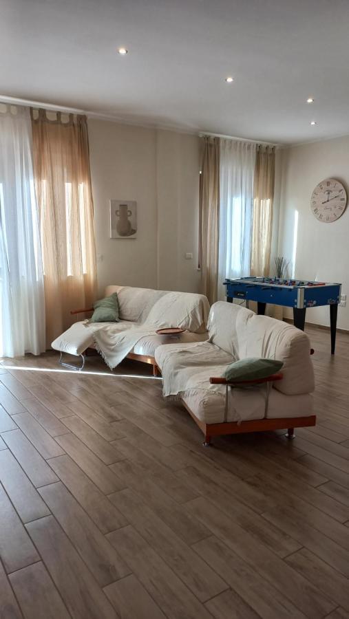 Appartamento La Casa Di Carla Pescara Esterno foto